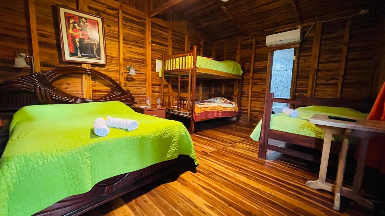 Hosteria Kasadasa Santo Domingo de los Colorados Luaran gambar
