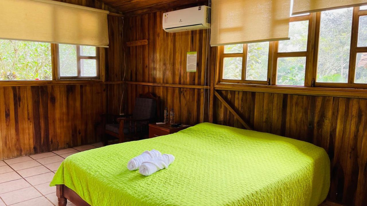 Hosteria Kasadasa Santo Domingo de los Colorados Luaran gambar