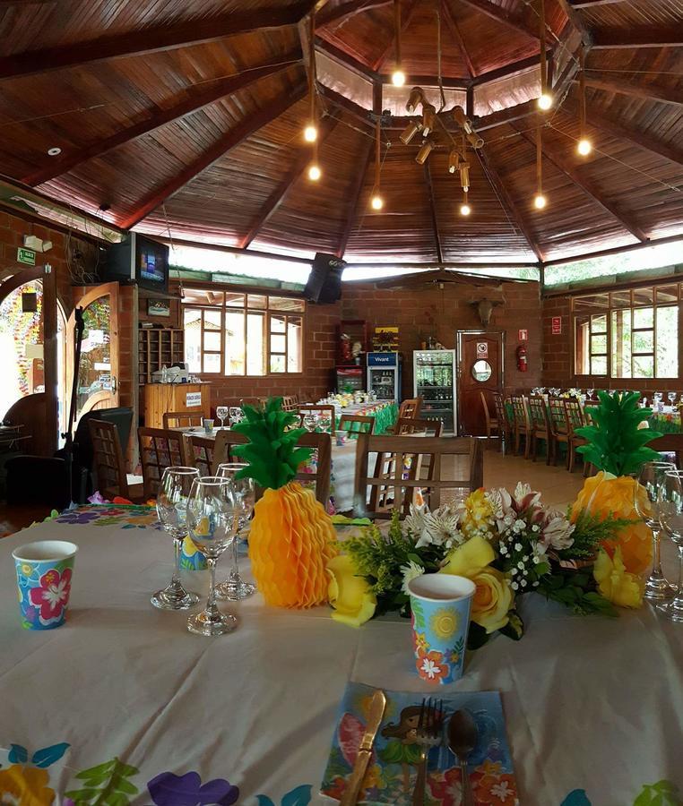 Hosteria Kasadasa Santo Domingo de los Colorados Luaran gambar