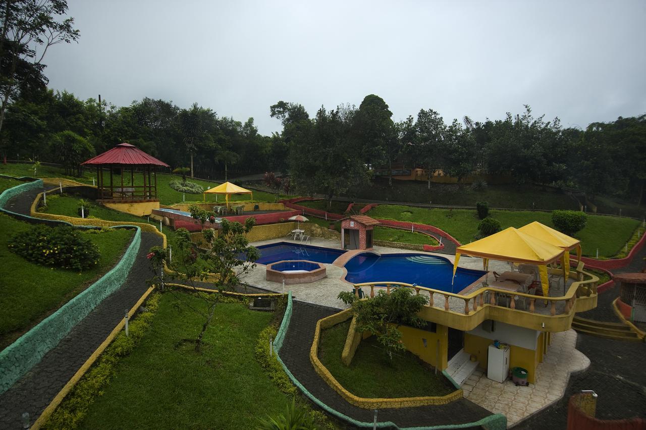 Hosteria Kasadasa Santo Domingo de los Colorados Luaran gambar