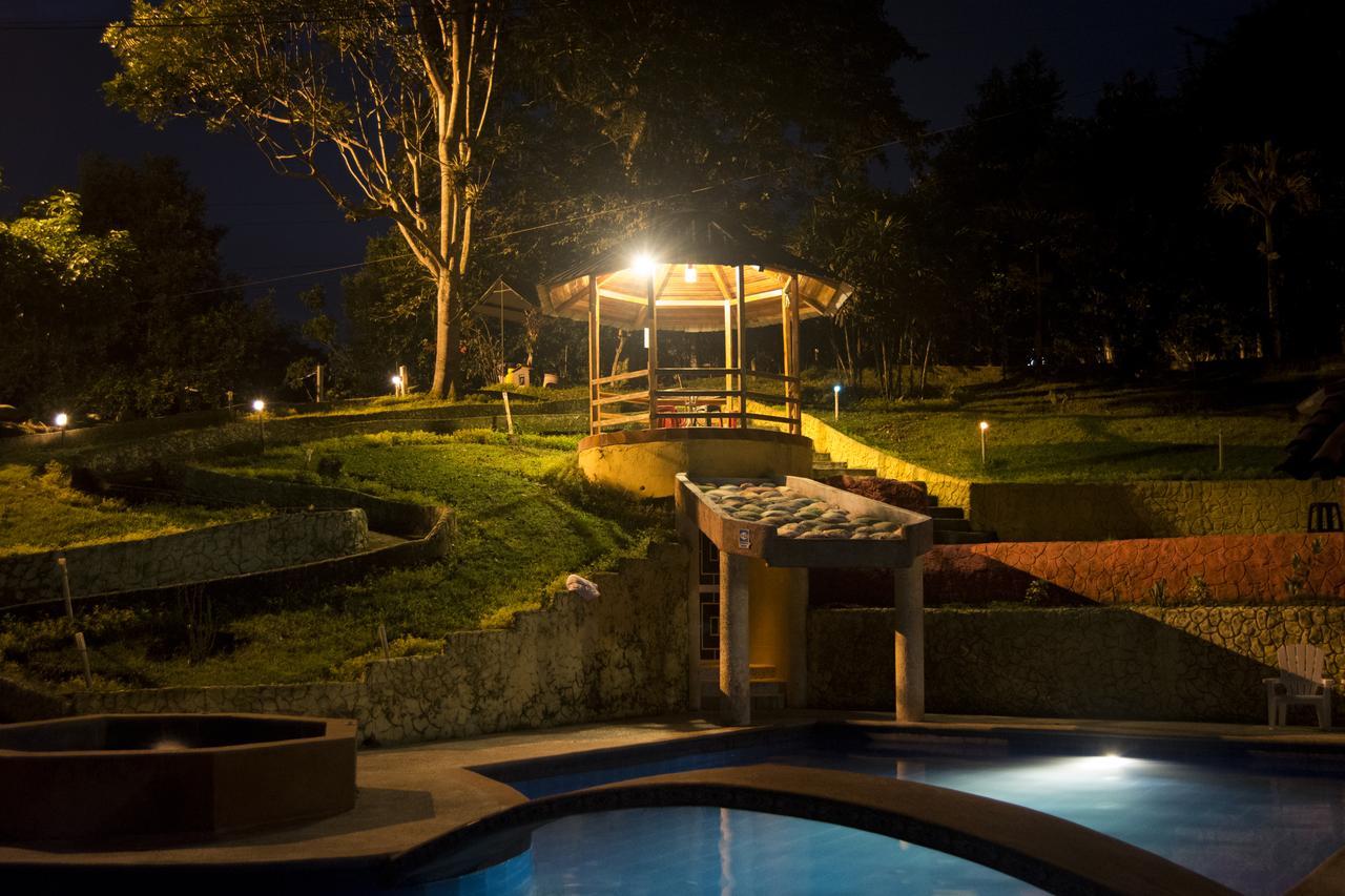 Hosteria Kasadasa Santo Domingo de los Colorados Luaran gambar