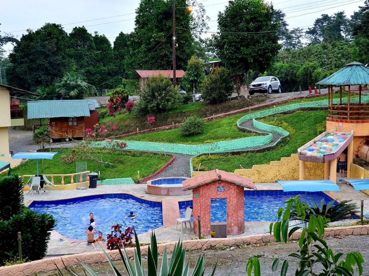 Hosteria Kasadasa Santo Domingo de los Colorados Luaran gambar